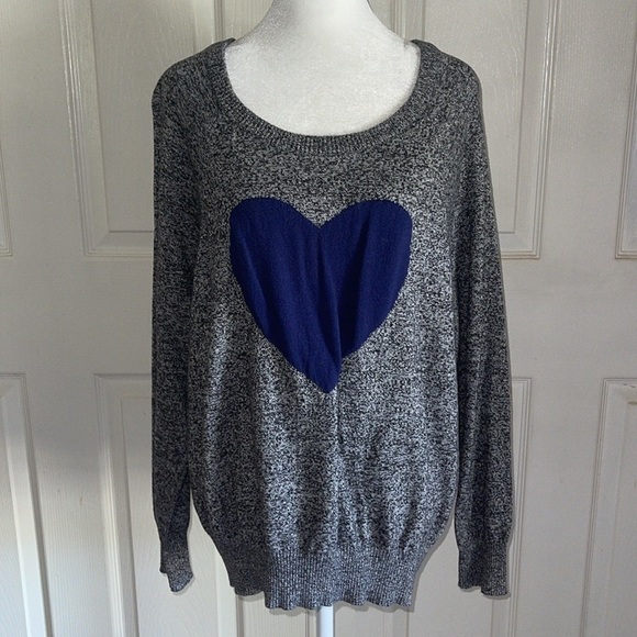 Torrid Heather Gray Blue Heart Pullover Crew Neck Sweater - Picture 2 of 5